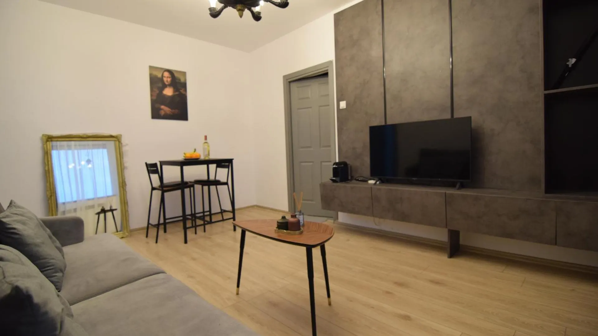 Izvor Apartament Bukurešť